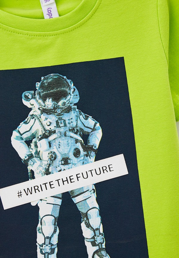 фото Футболка и брюки playtoday