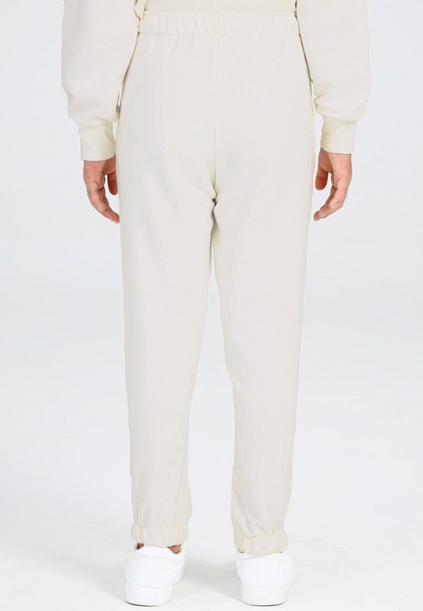 фото Брюки спортивные апрель