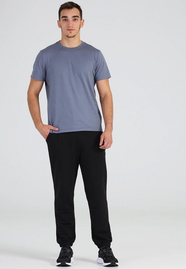 фото Брюки спортивные апрель