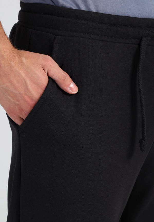 фото Брюки спортивные апрель