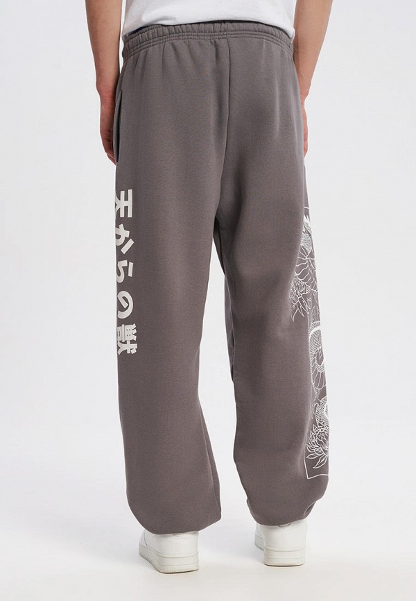 фото Брюки спортивные твое