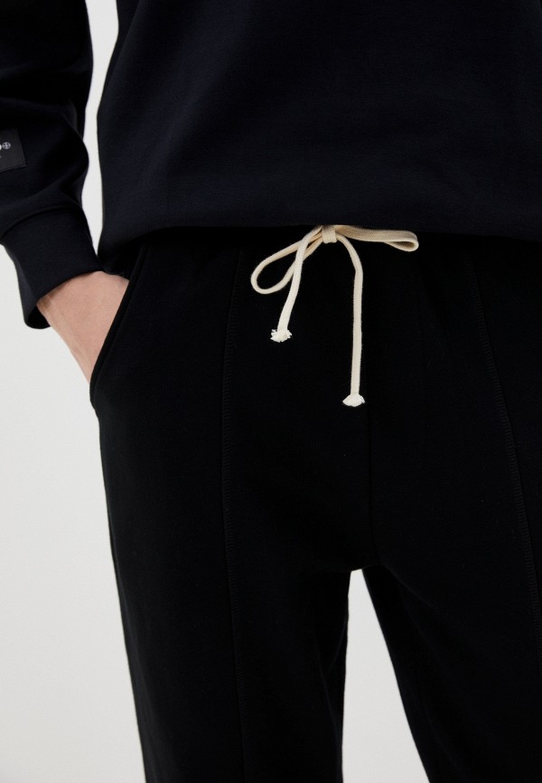 фото Брюки спортивные dewear