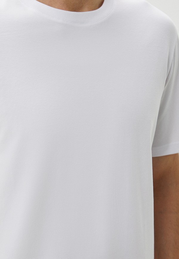 фото Футболка all we need