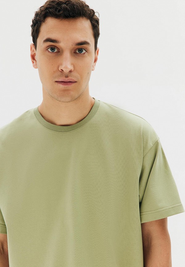 фото Футболка all we need