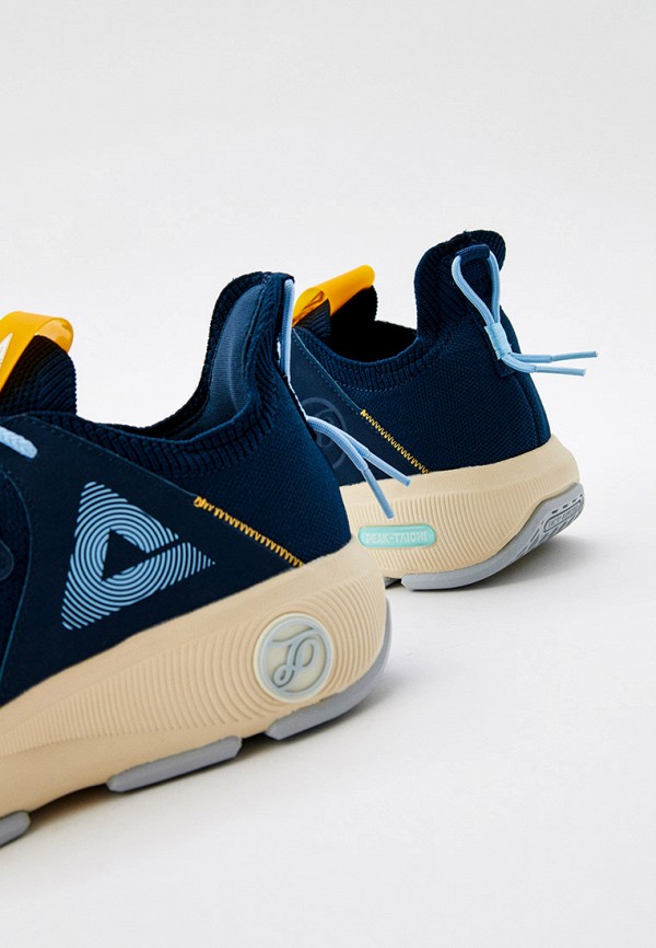 фото Кроссовки peak