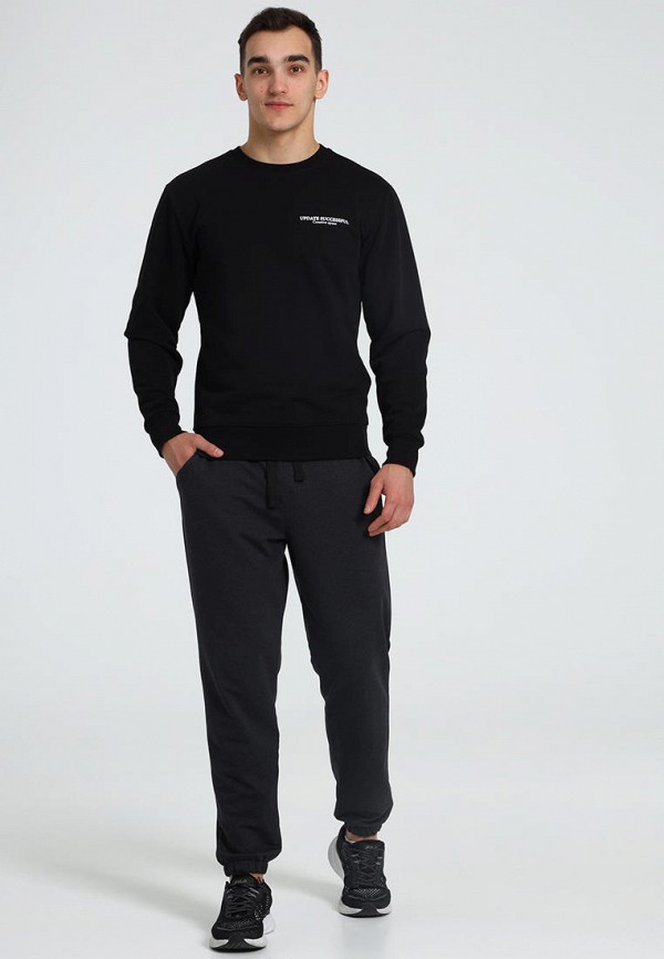 фото Брюки спортивные апрель