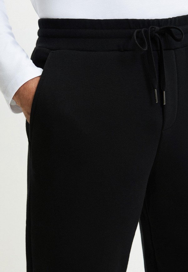 фото Брюки спортивные zrn man