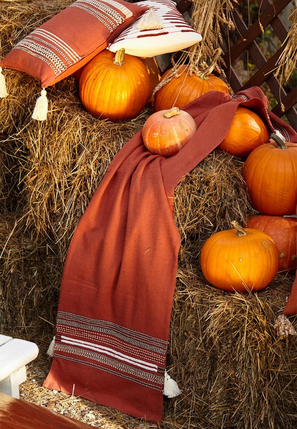 фото Скатерть-дорожка tkano