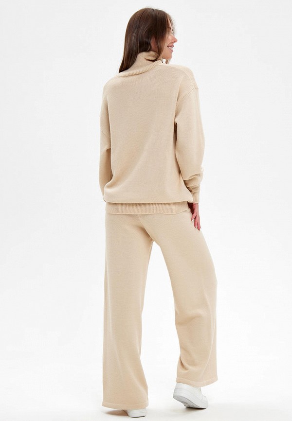 фото Костюм commo