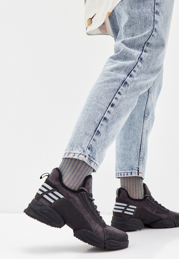 фото Кроссовки escan