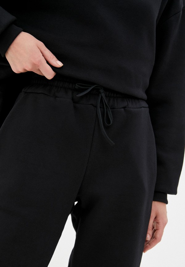 фото Брюки спортивные emdi