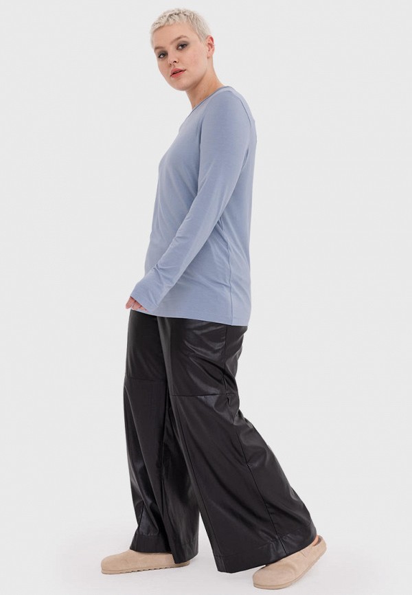 фото Лонгслив lessismore