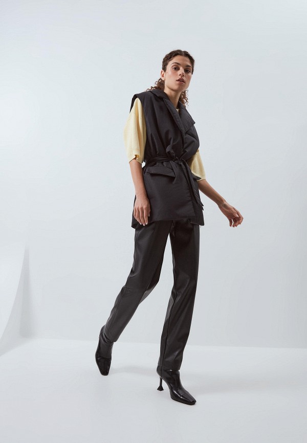 фото Жилет утепленный zarina