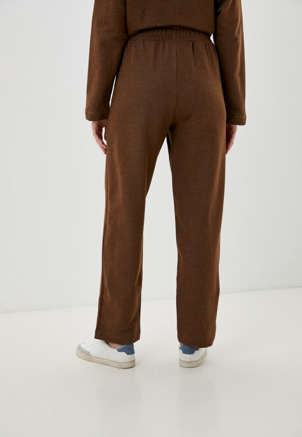 фото Брюки спортивные materia