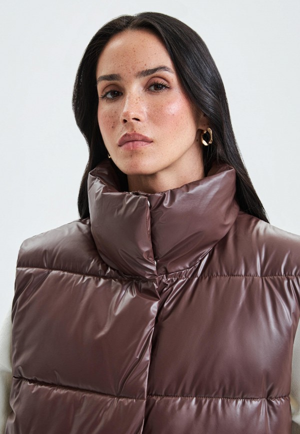 фото Жилет утепленный zarina