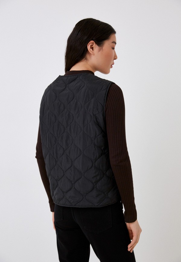 фото Жилет утепленный befree