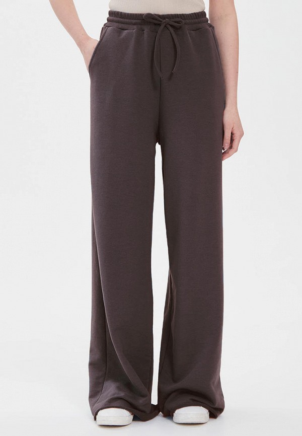 фото Брюки спортивные le role