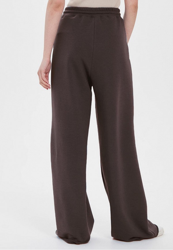 фото Брюки спортивные le role