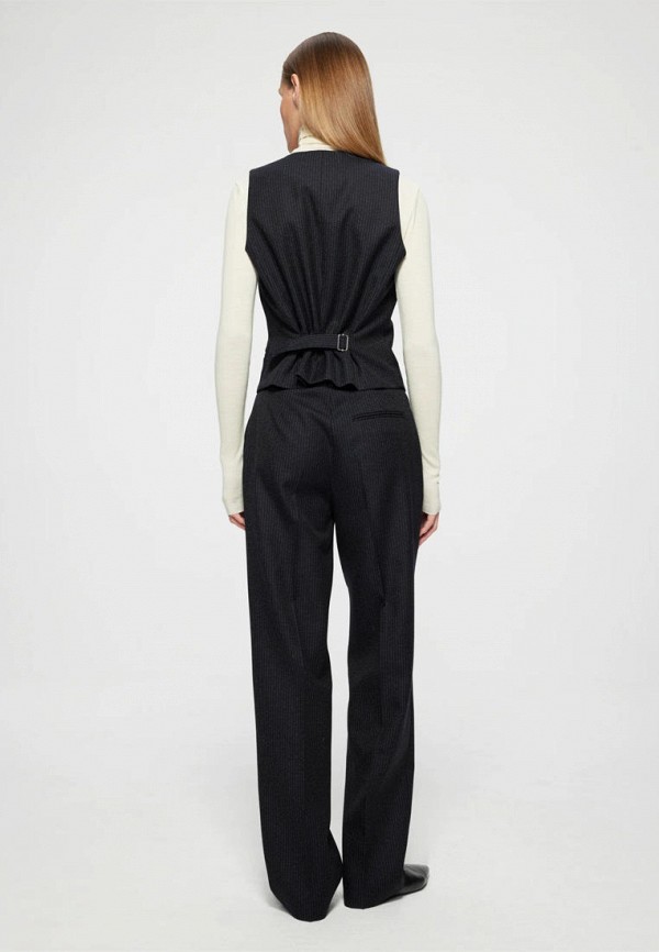 фото Жилет rohe