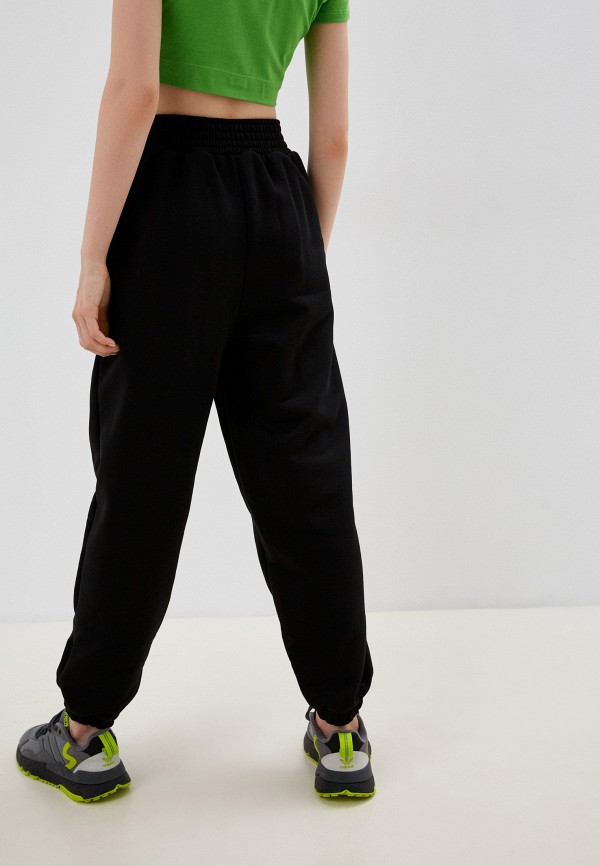 фото Брюки спортивные святая