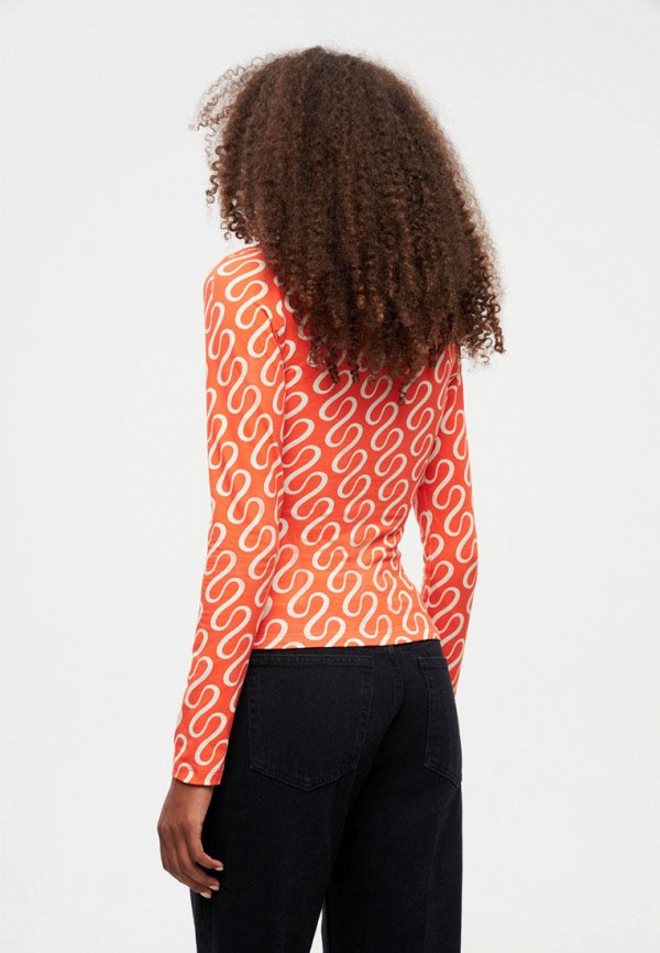 фото Лонгслив shi-shi