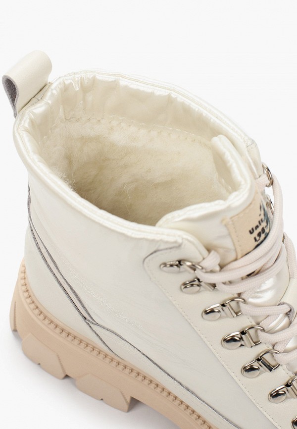 фото Ботинки escan