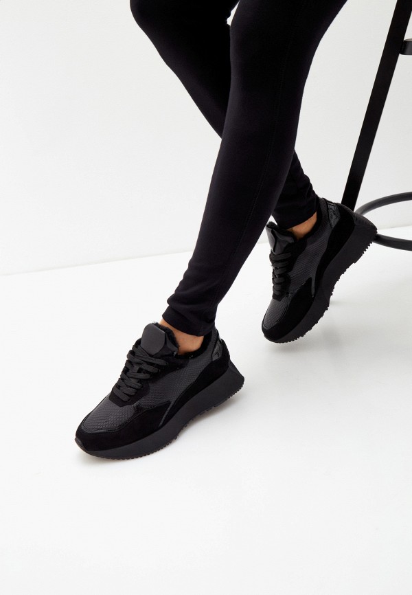 фото Кроссовки valley