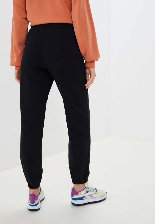 фото Брюки спортивные materia