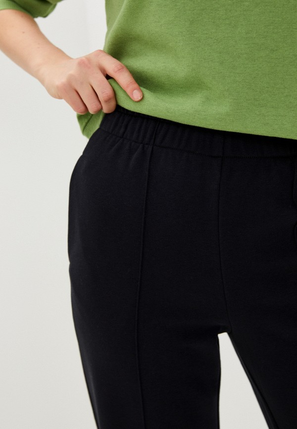 фото Брюки спортивные materia