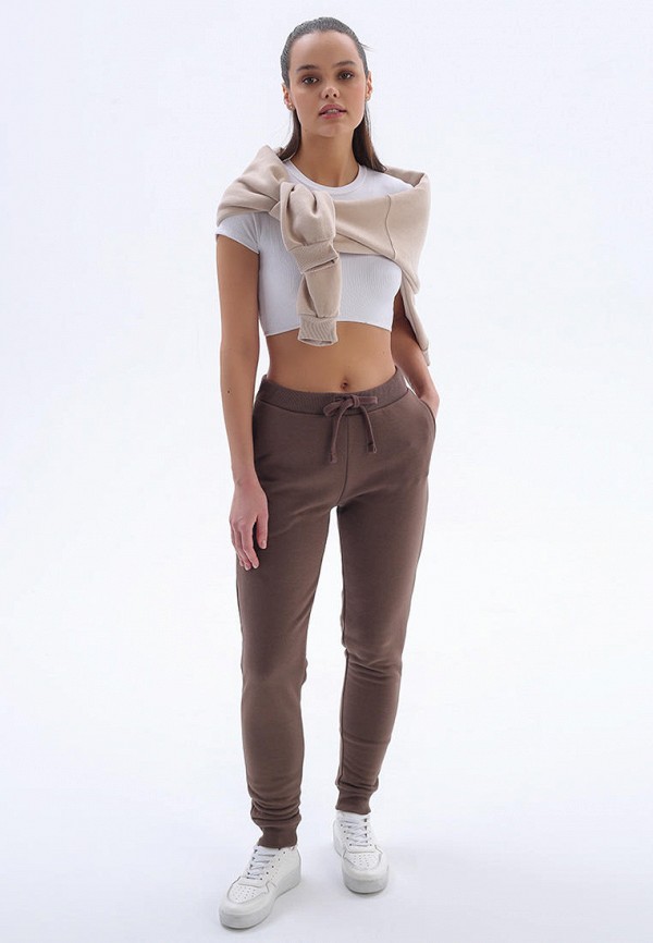 фото Брюки спортивные твое