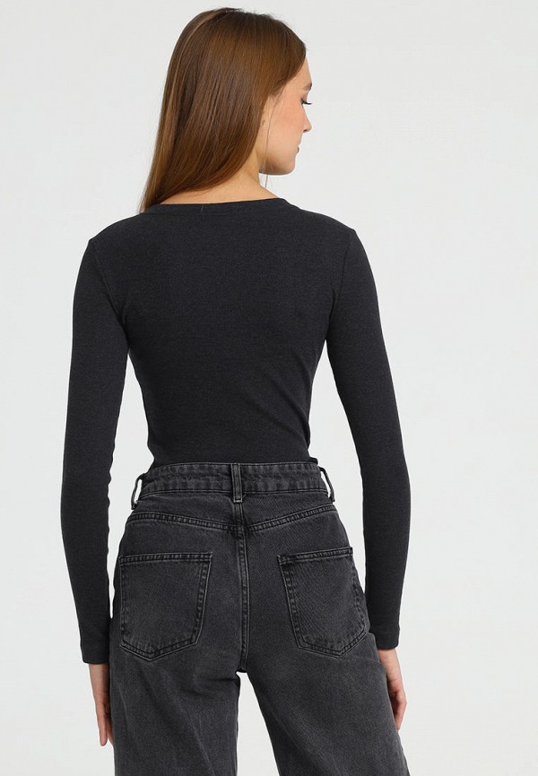 фото Лонгслив апрель