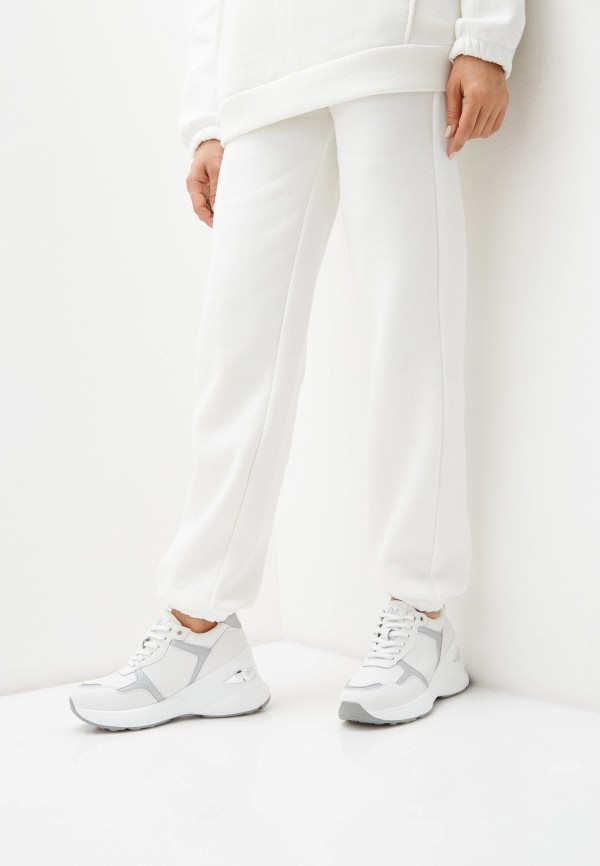 фото Кроссовки obba