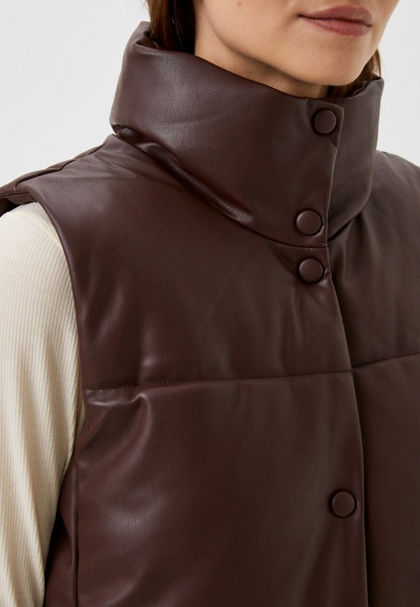 фото Жилет утепленный zarina