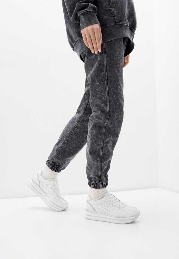 фото Кроссовки obba