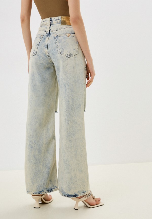 фото Джинсы и брелок dshe