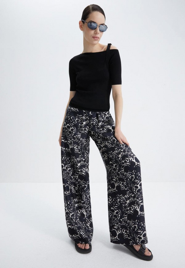 фото Брюки m.reason