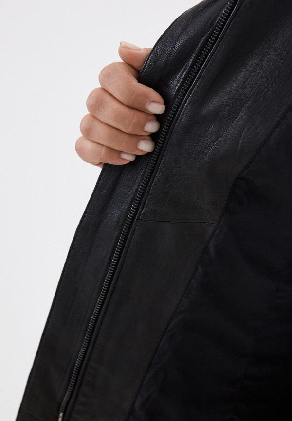 фото Куртка кожаная снежная королева