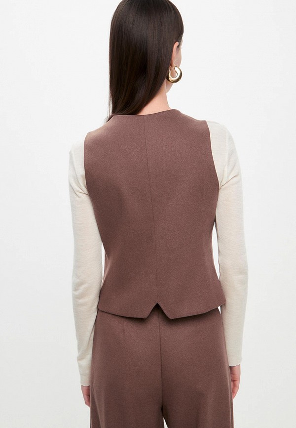 фото Жилет to molly from james