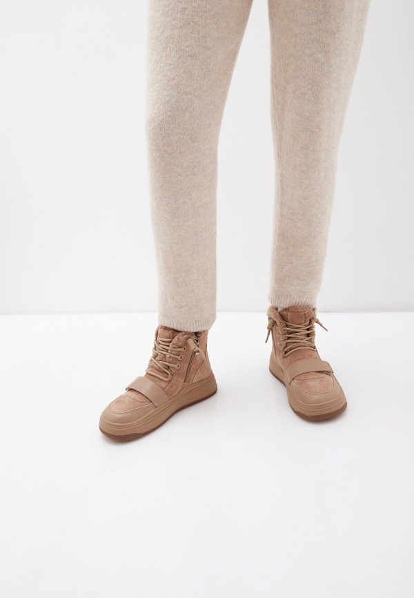 фото Ботинки escan