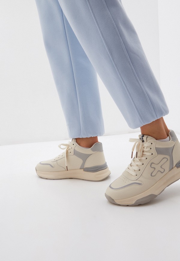 фото Кроссовки escan