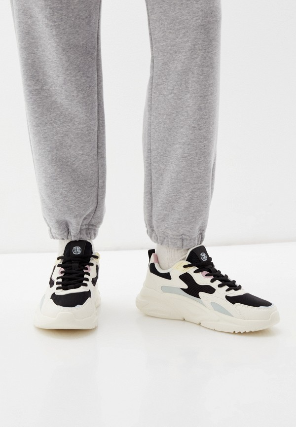 фото Кроссовки erke