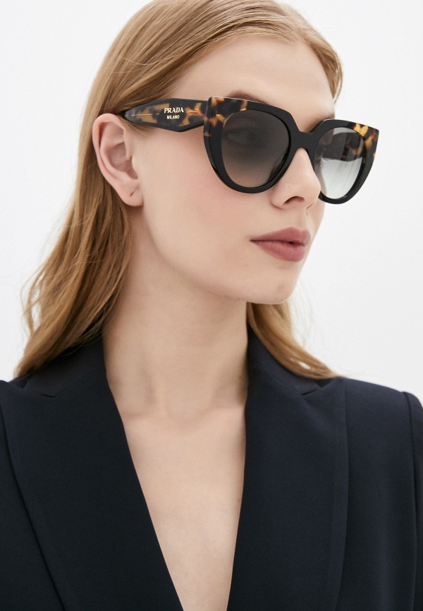 фото Очки солнцезащитные prada