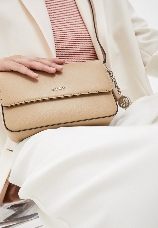 фото Сумка и брелок dkny