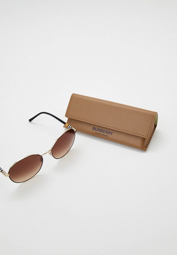 фото Очки солнцезащитные burberry