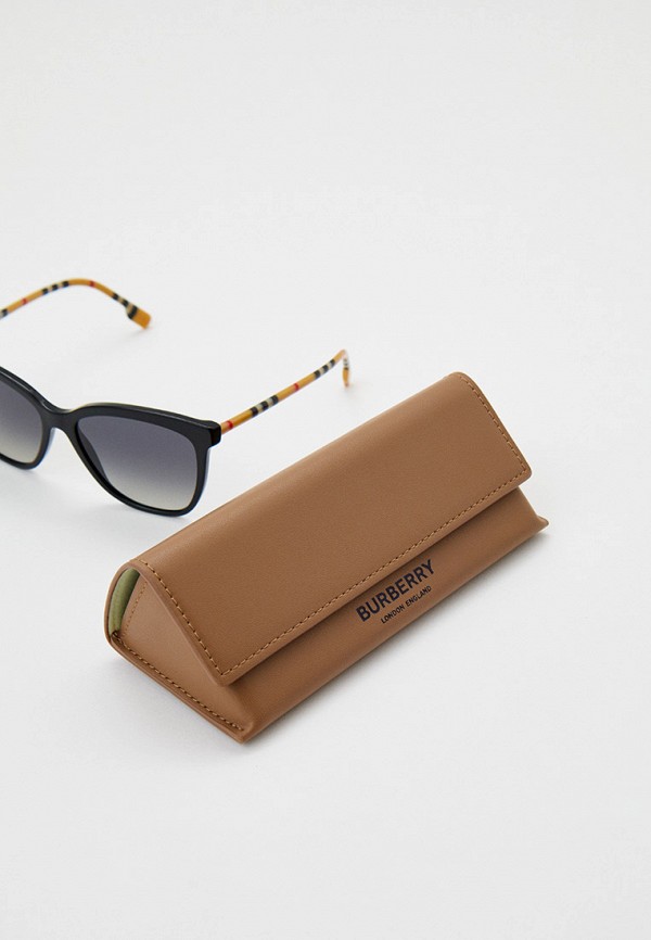 фото Очки солнцезащитные burberry