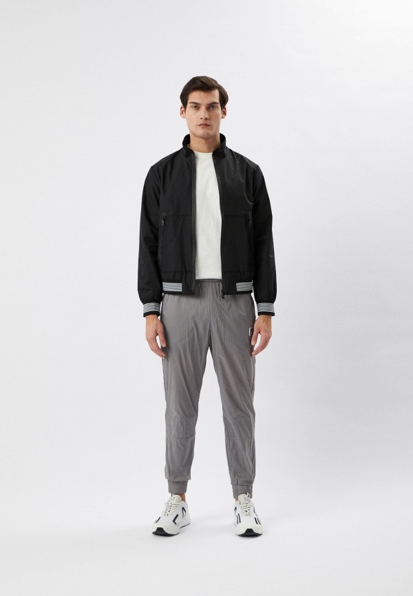 фото Ветровка ea7