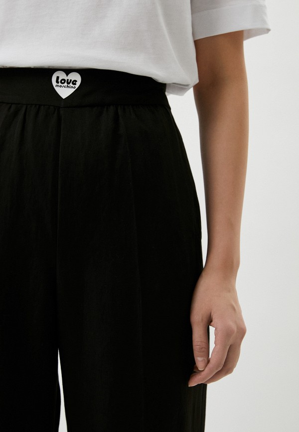 фото Брюки love moschino