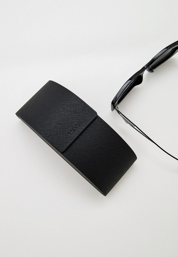 фото Очки солнцезащитные prada