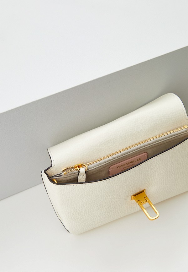 фото Сумка поясная coccinelle