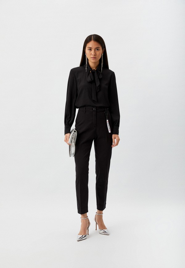 фото Брюки и брелок love moschino